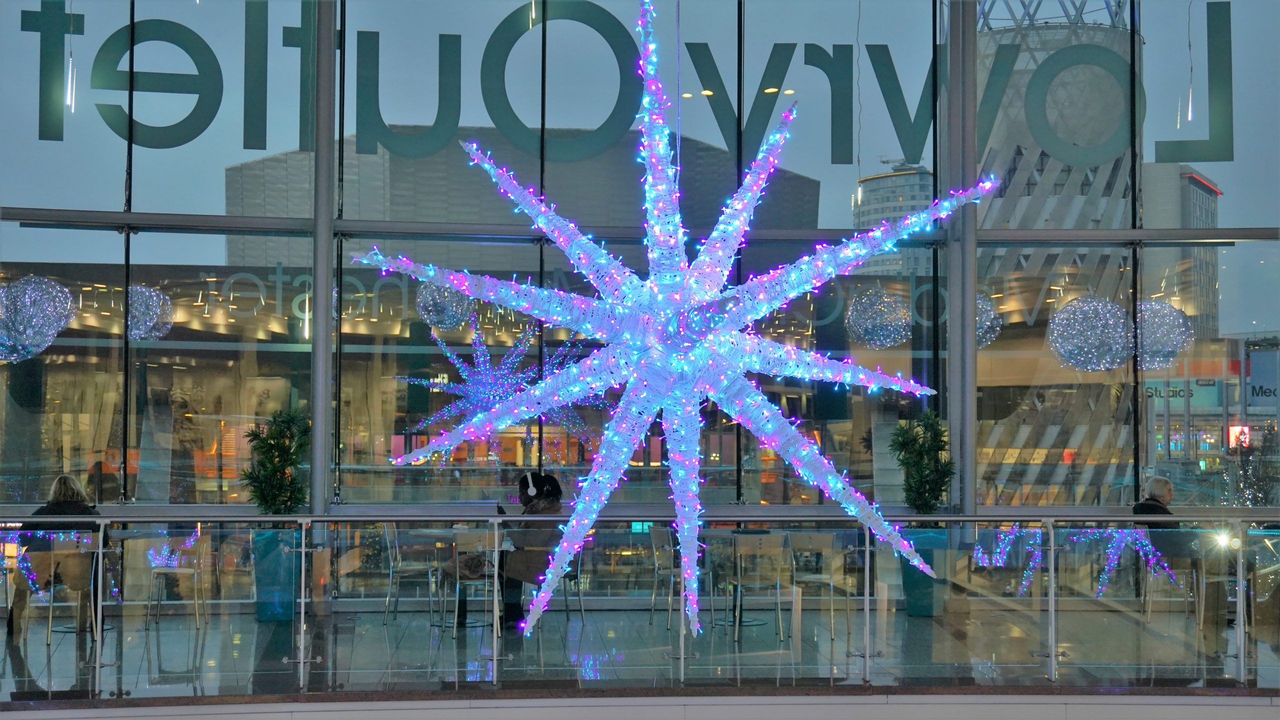 Lowry Outlet Centre Springfield Decorations and Display